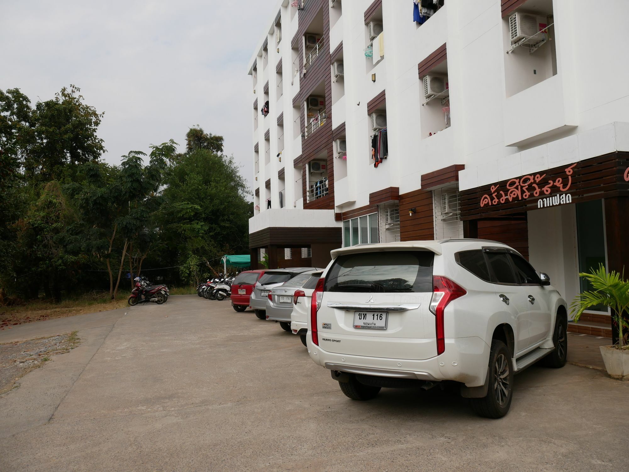 Siriwan Grand Garden Apartment Khon Kaen Exterior foto